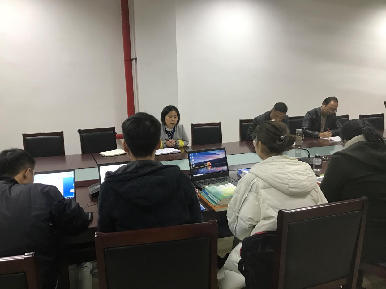我校召開普職融通教學分析會