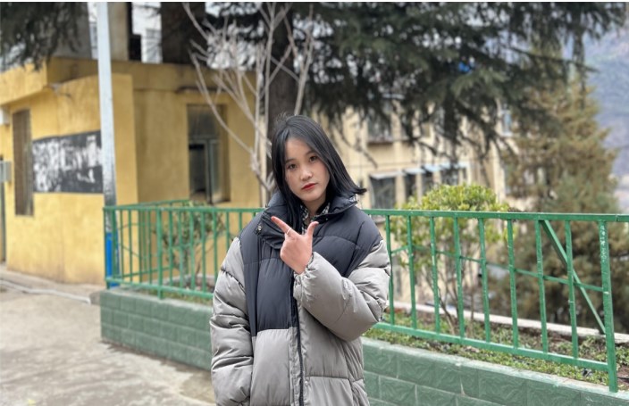 優(yōu)秀畢業(yè)生展播?： 用心做教育，用愛(ài)續(xù)傳承——吉克布都