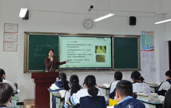 聚焦專業(yè)核心素養(yǎng) 深耕課堂教學(xué)質(zhì)量——省檔案學(xué)校農(nóng)林牧漁教研組開展公開課展評(píng)活動(dòng)